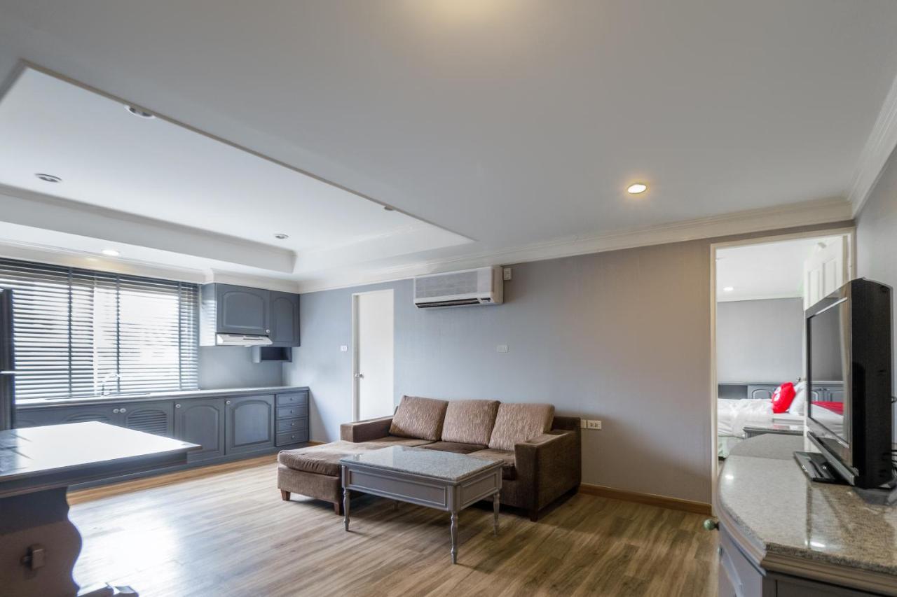 Oyo 1042 Boon'S Residence Bangkok Exterior foto