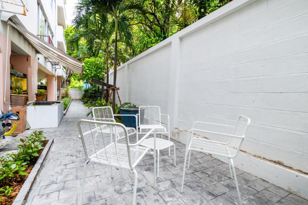 Oyo 1042 Boon'S Residence Bangkok Exterior foto